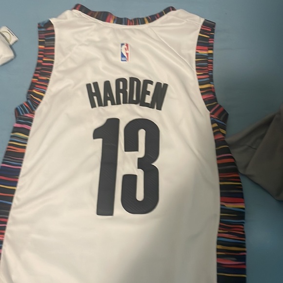 A basketball jersey for kids - Picture 2 of 2